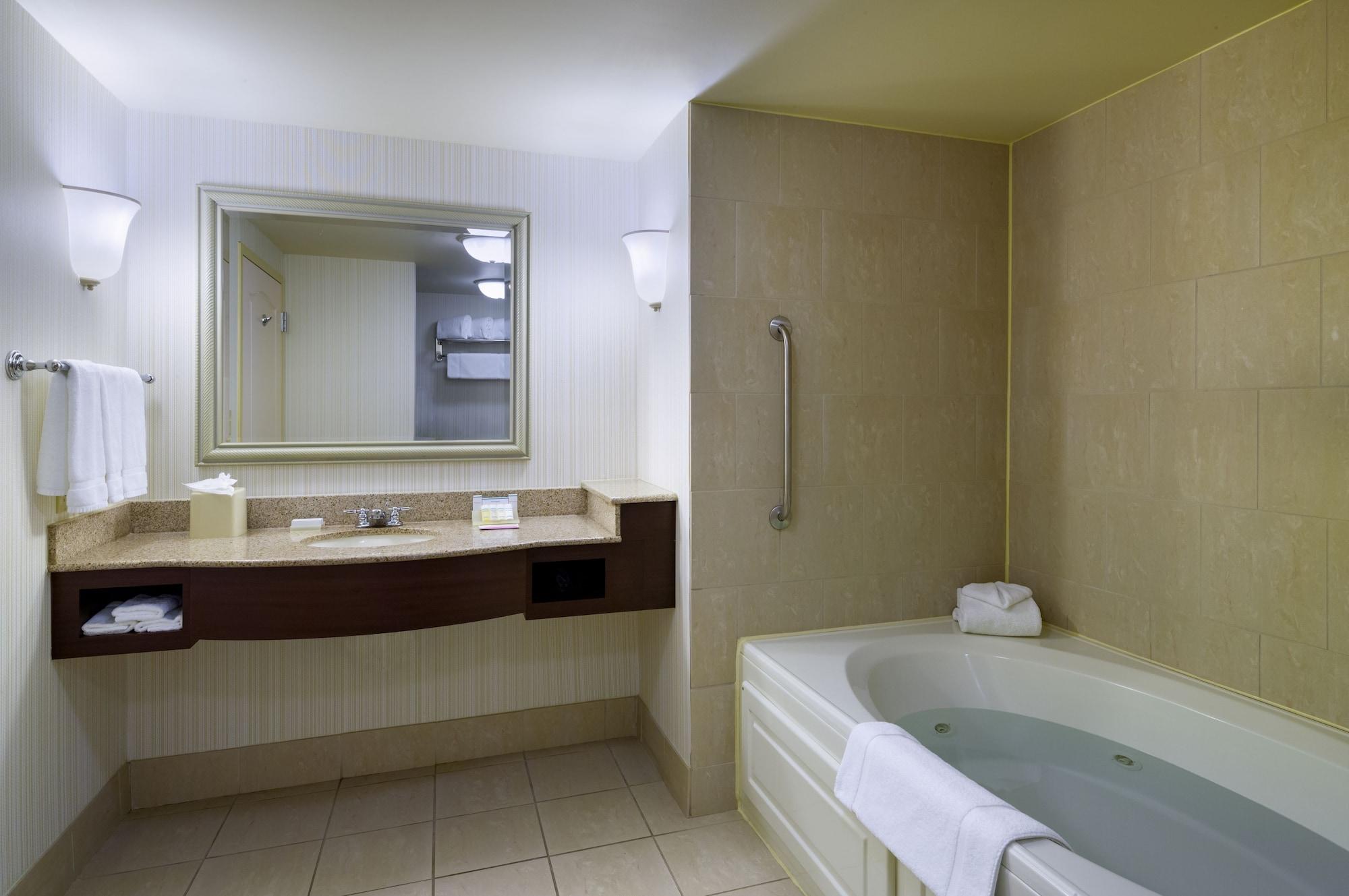 Hilton Garden Inn Hartford South/Glastonbury Экстерьер фото
