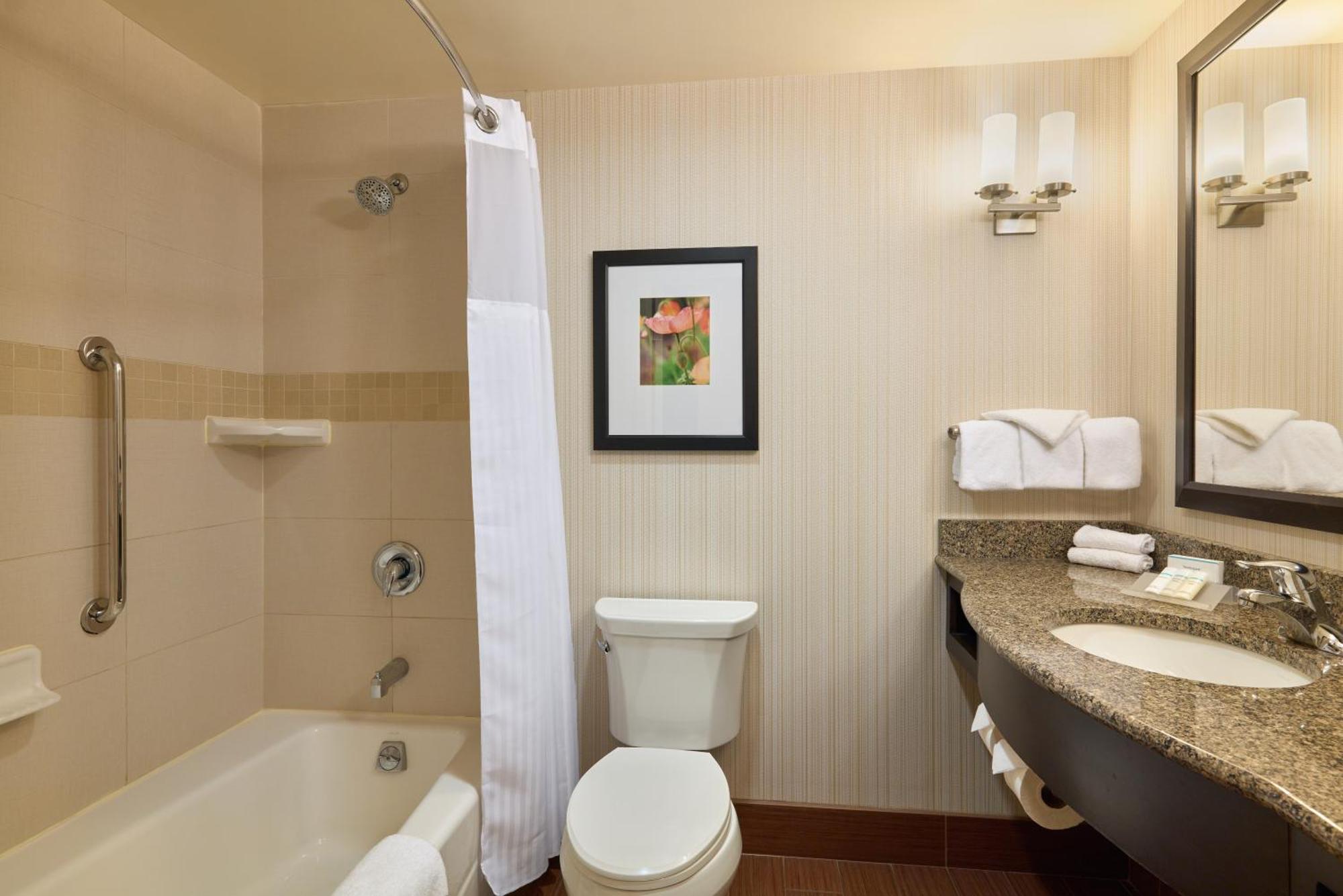 Hilton Garden Inn Hartford South/Glastonbury Экстерьер фото
