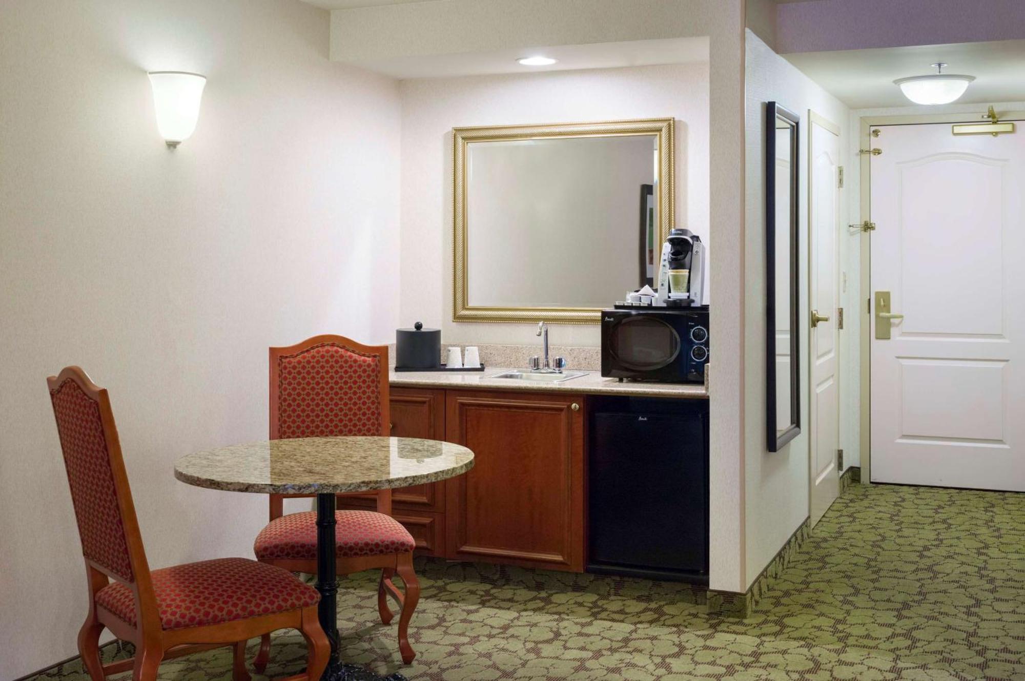 Hilton Garden Inn Hartford South/Glastonbury Экстерьер фото