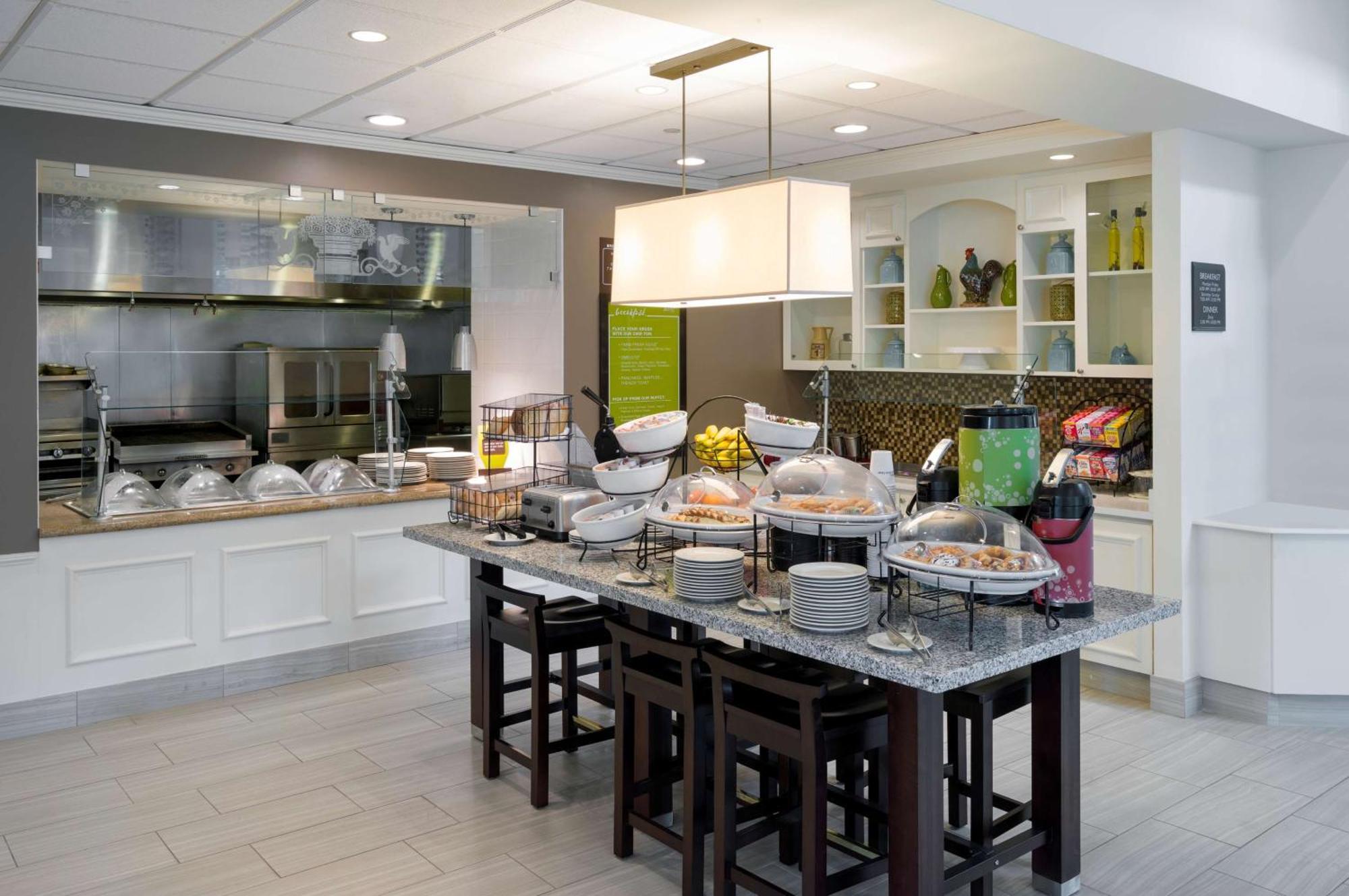 Hilton Garden Inn Hartford South/Glastonbury Экстерьер фото